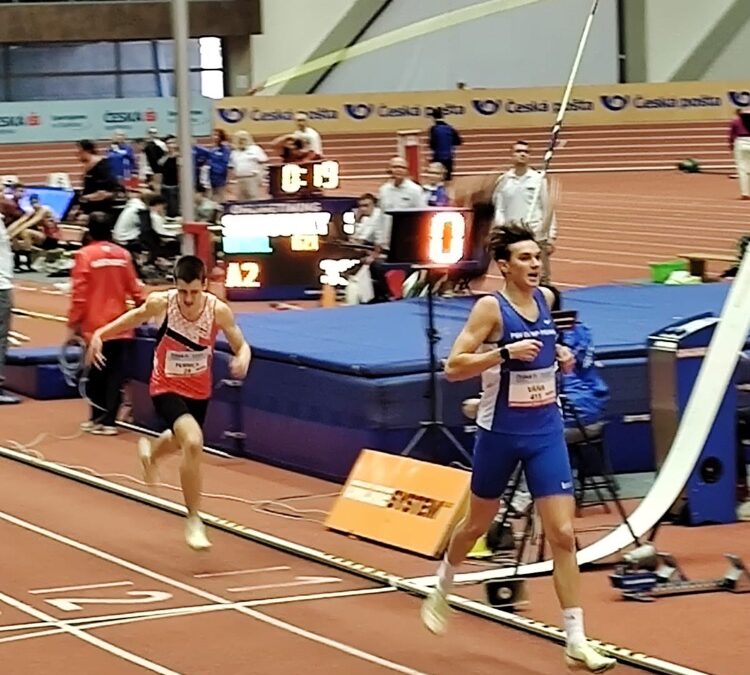 Čtyři medaile z&nbsp;gigantu s&nbsp;puncem PB