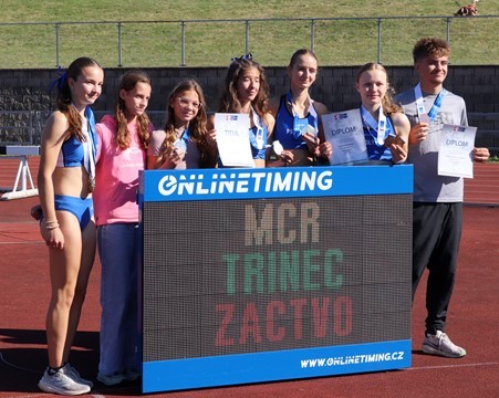 Šest medailí a tři národní rekordy